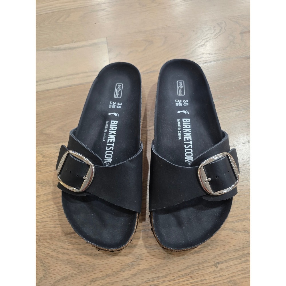 Birknetscok Black Big Buckle Slide Sandals Soft Footbed Womens 38 7-7.5 - Picture 2 of 6